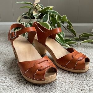 Swedish Hasbeens Natural Leather Heeled Sandal- Size 37